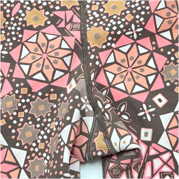 Aerie Women's Leggings with Pink and Brown Geometric Pattern Size L EUC - Picture 4 of 16